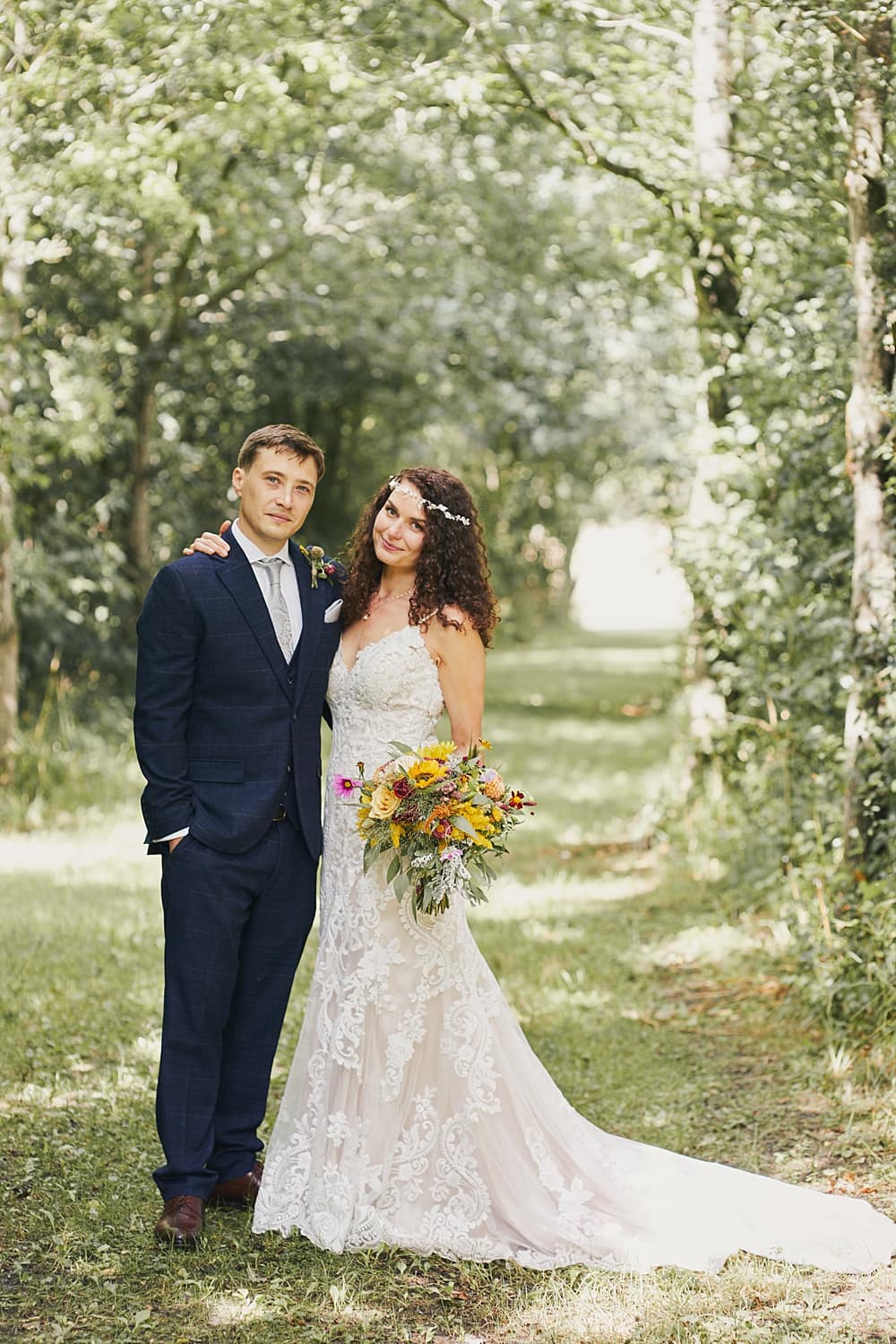 Image by <a class="text-p3" href="http://helloromancephotography.com" target="_blank">Hello Romance Photography</a>.