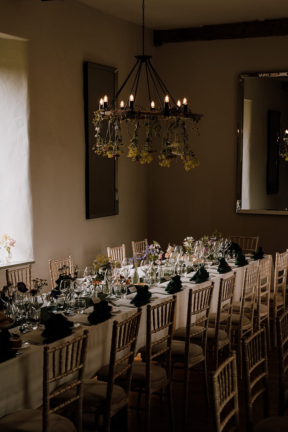 Image by <a class="text-p3" href="https://chrissmithphotos.co.uk" target="_blank">Chris Smith Photography</a>.