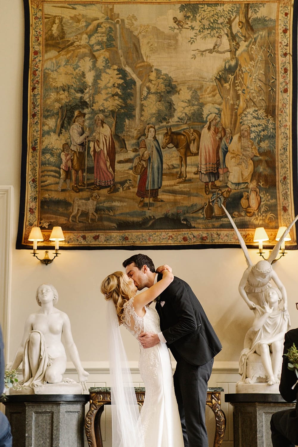 Image by <a class="text-p3" href="https://www.alinereis.co.uk" target="_blank">Aline Reis Photography</a>.