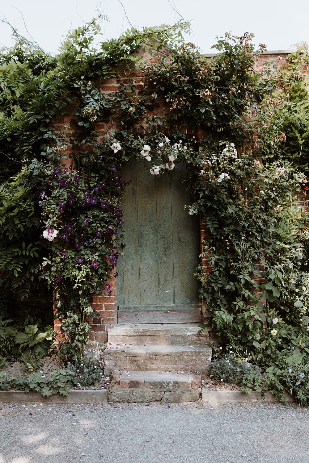 Image by <a class="text-p3" href="https://www.pixbyvix.com" target="_blank">Pix by Vix</a>.