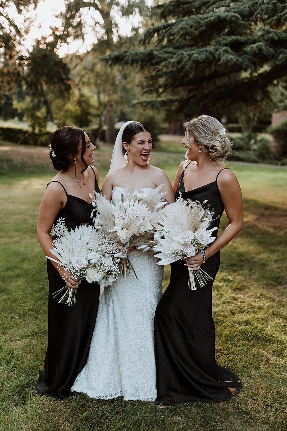 Image by <a class="text-p3" href="https://www.pixbyvix.com" target="_blank">Pix by Vix</a>.