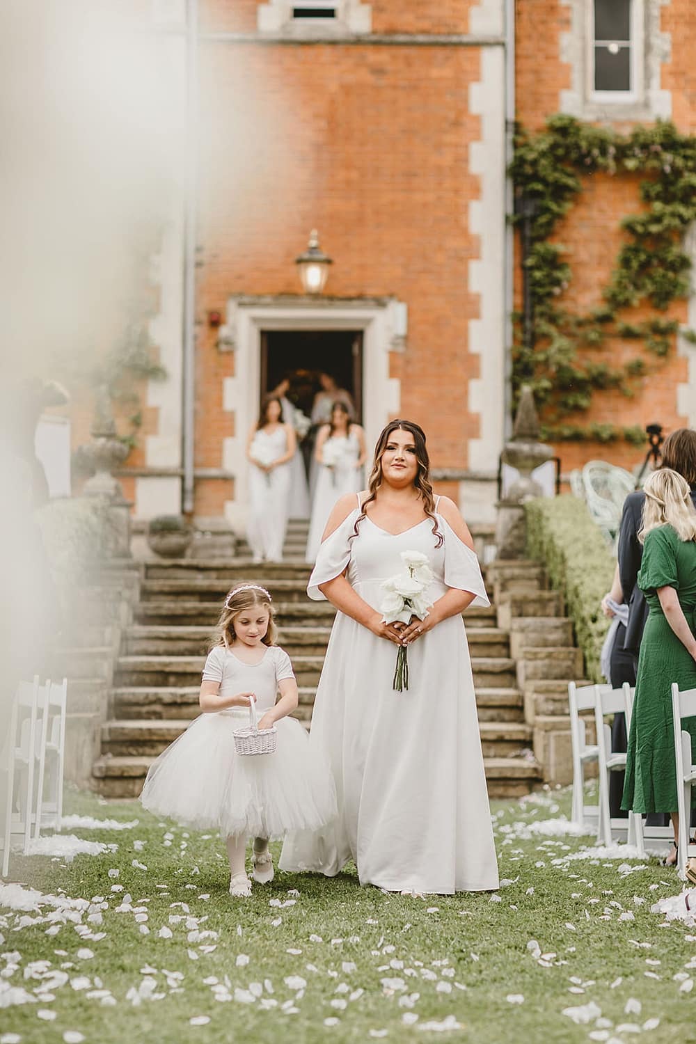 Image by <a class="text-p3" href="https://www.amylouphotography.co.uk" target="_blank">Amy Lou Photography</a>.