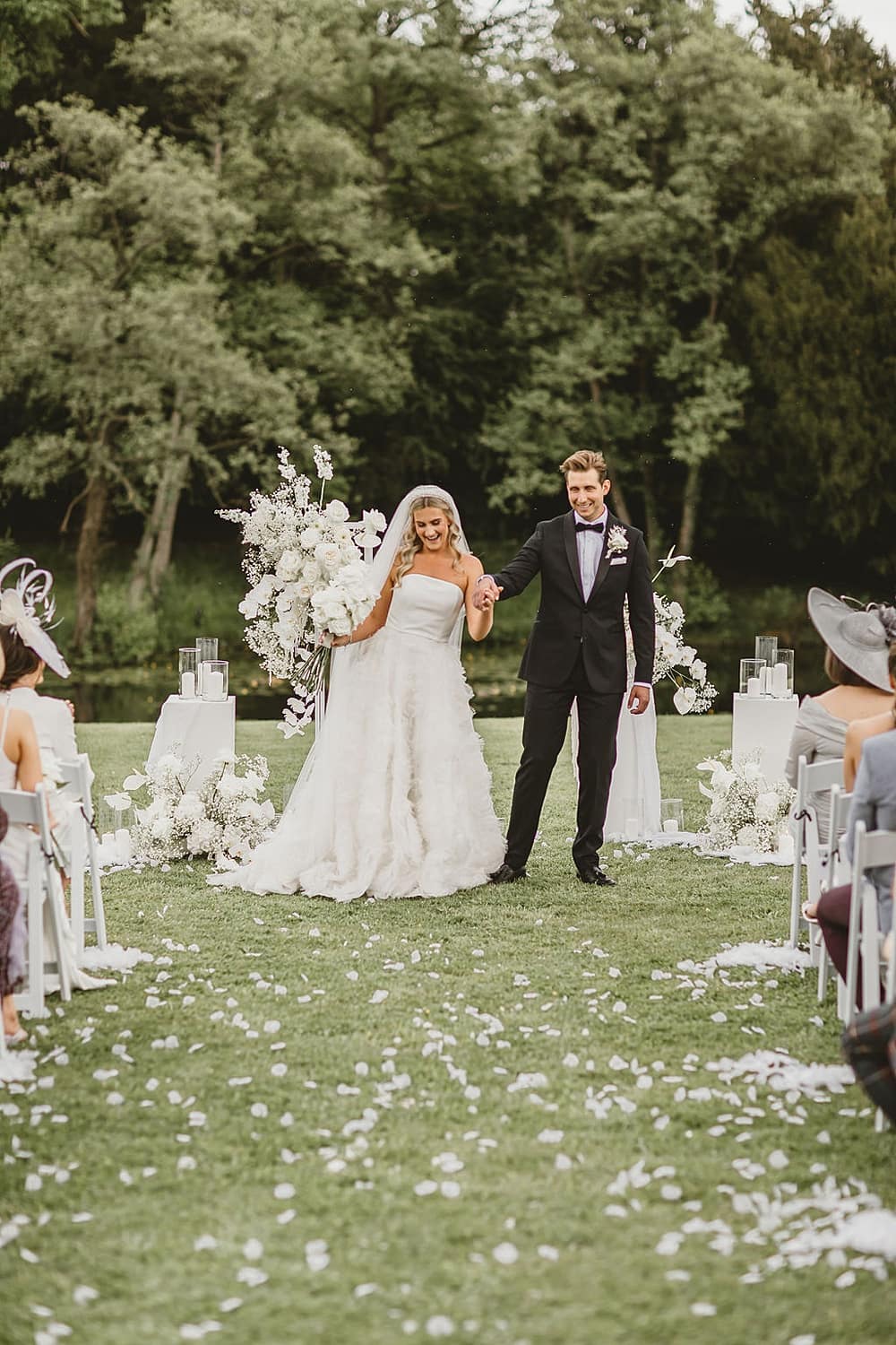 Image by <a class="text-p3" href="https://www.amylouphotography.co.uk" target="_blank">Amy Lou Photography</a>.