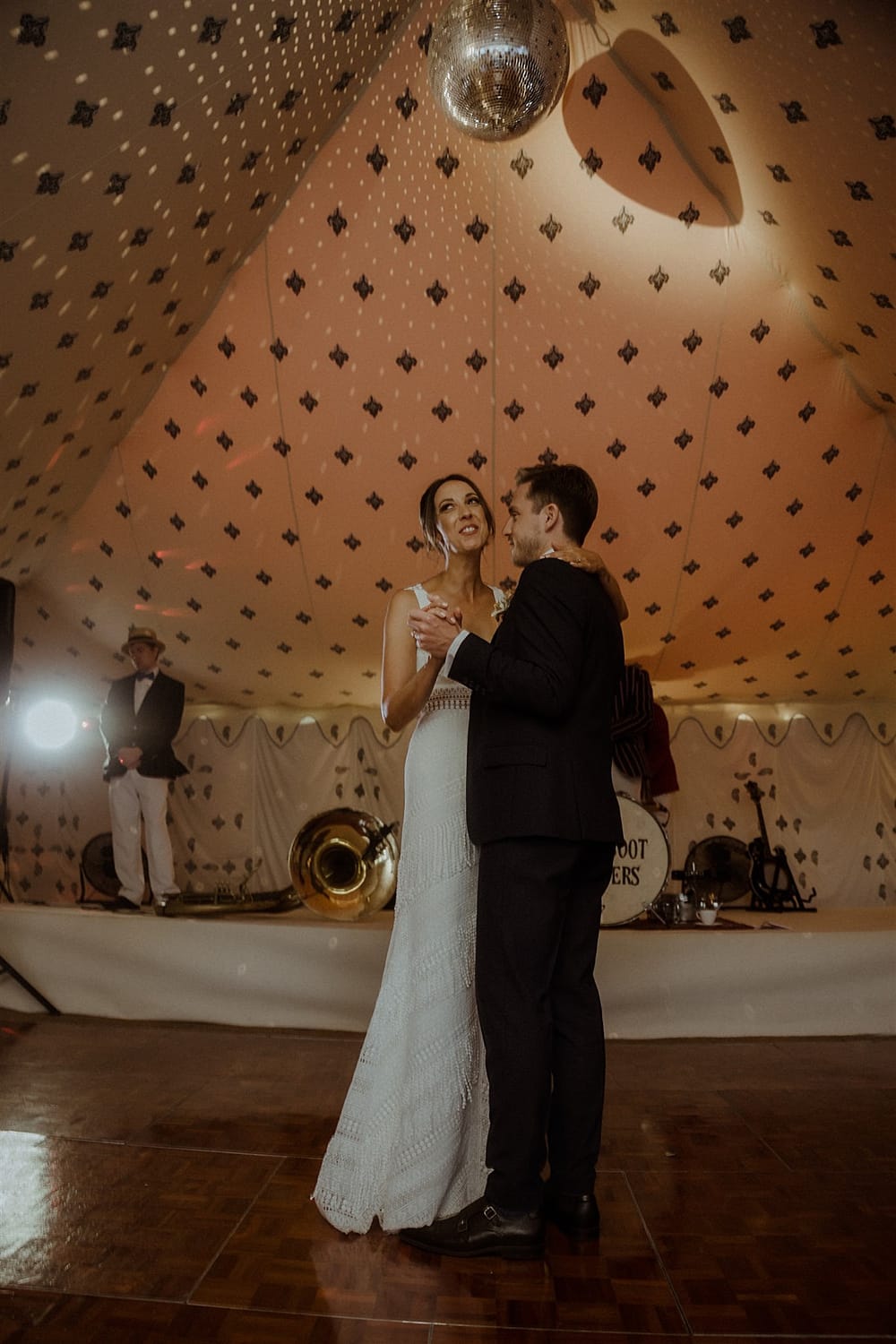 Image by <a class="text-p3" href="https://www.theharphams.co.uk" target="_blank">The Harphams</a>.