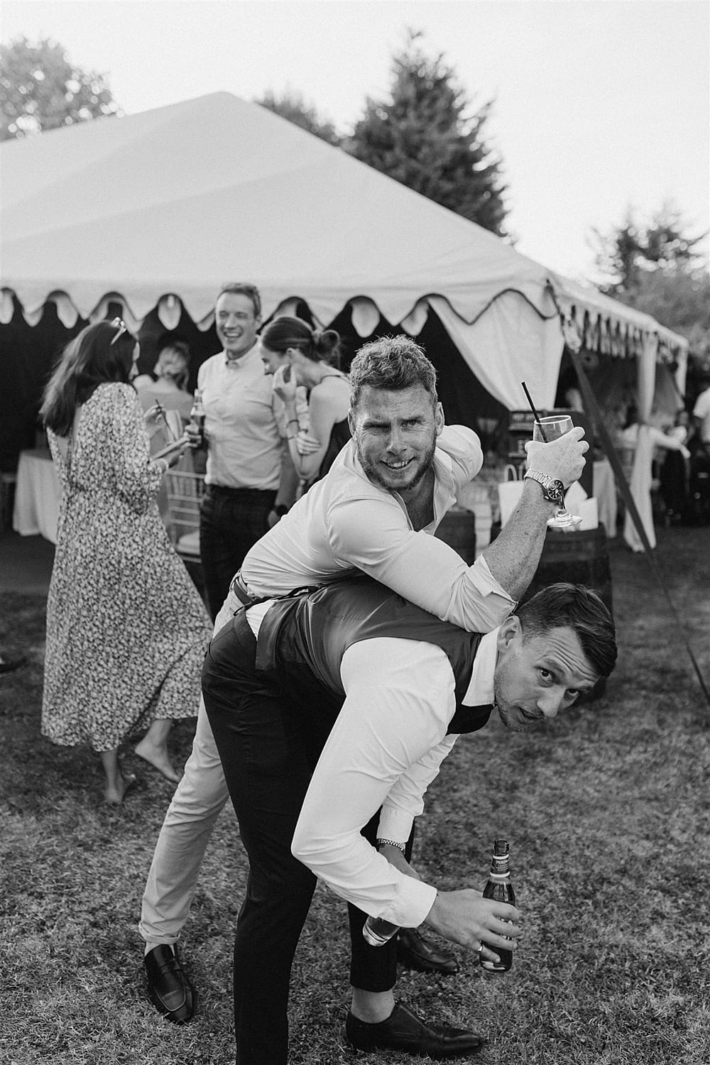 Image by <a class="text-p3" href="https://www.theharphams.co.uk" target="_blank">The Harphams</a>.