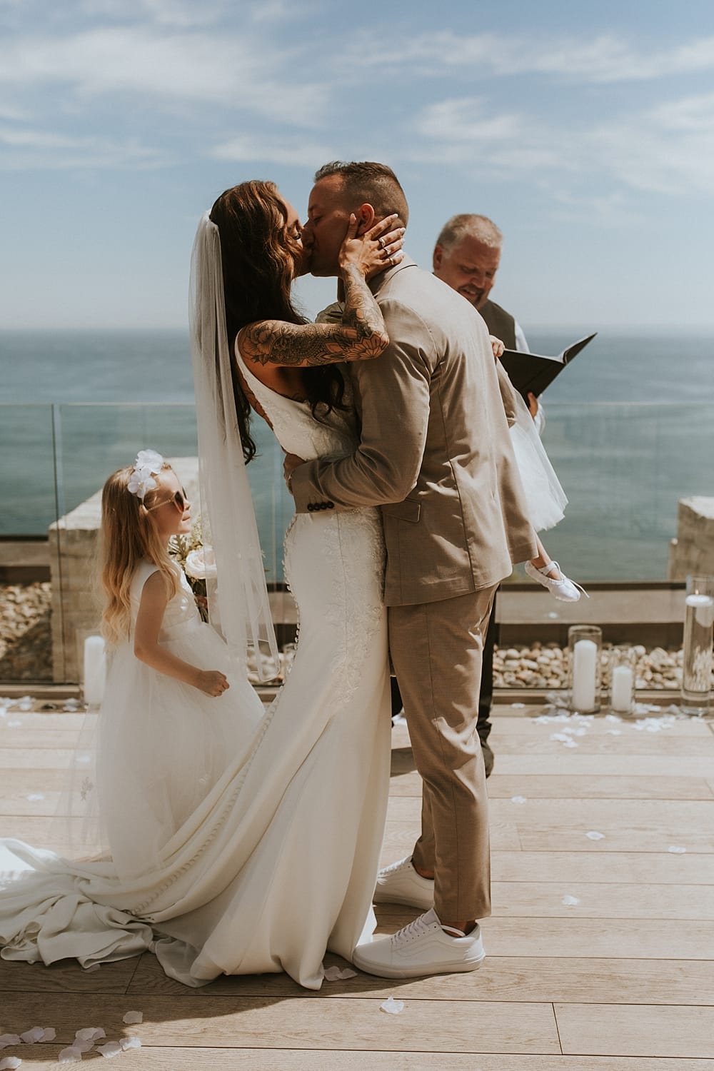 Image by <a class="text-p3" href="https://lauradeanphotography.com" target="_blank">Laura Dean Photography</a>.