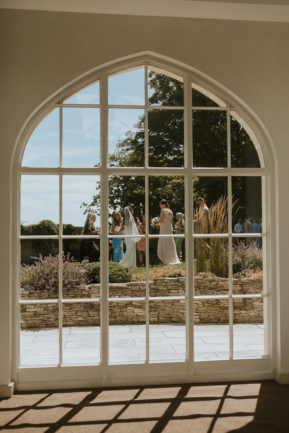 Image by <a class="text-p3" href="https://lauradeanphotography.com" target="_blank">Laura Dean Photography</a>.