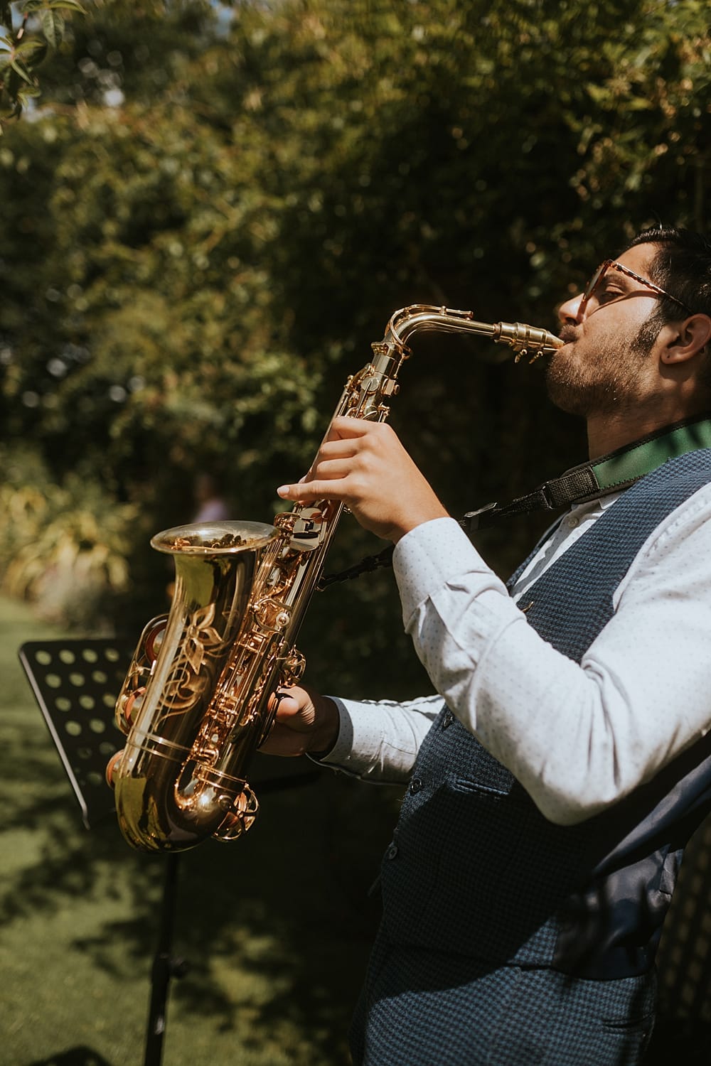 Image by <a class="text-p3" href="https://lauradeanphotography.com" target="_blank">Laura Dean Photography</a>.