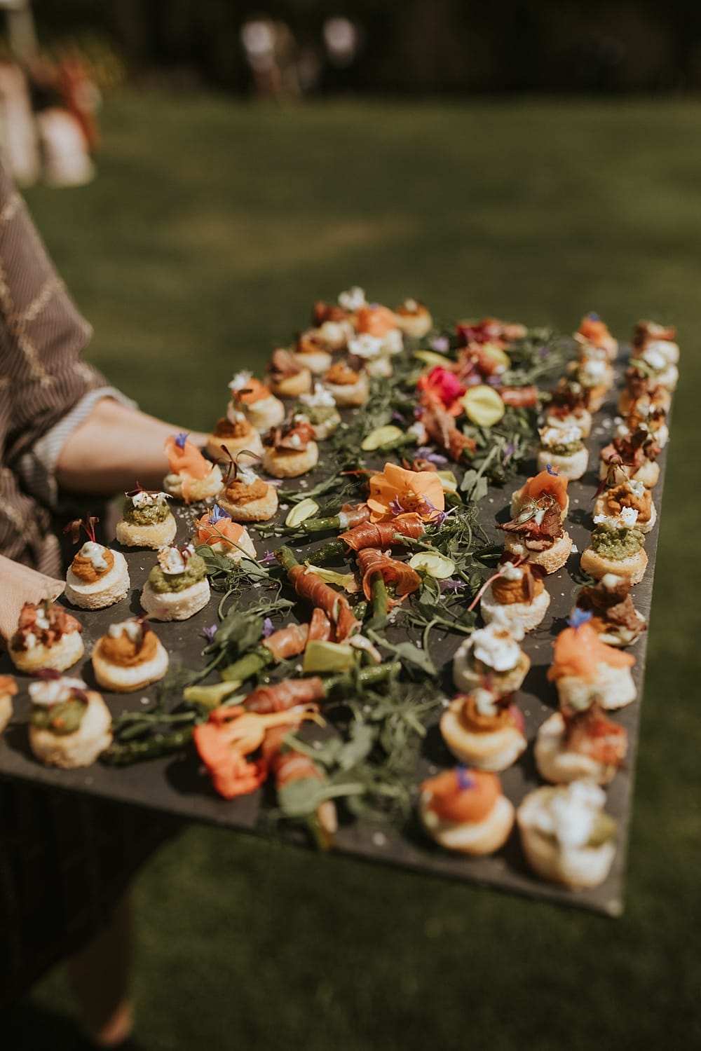 Image by <a class="text-p3" href="https://lauradeanphotography.com" target="_blank">Laura Dean Photography</a>.