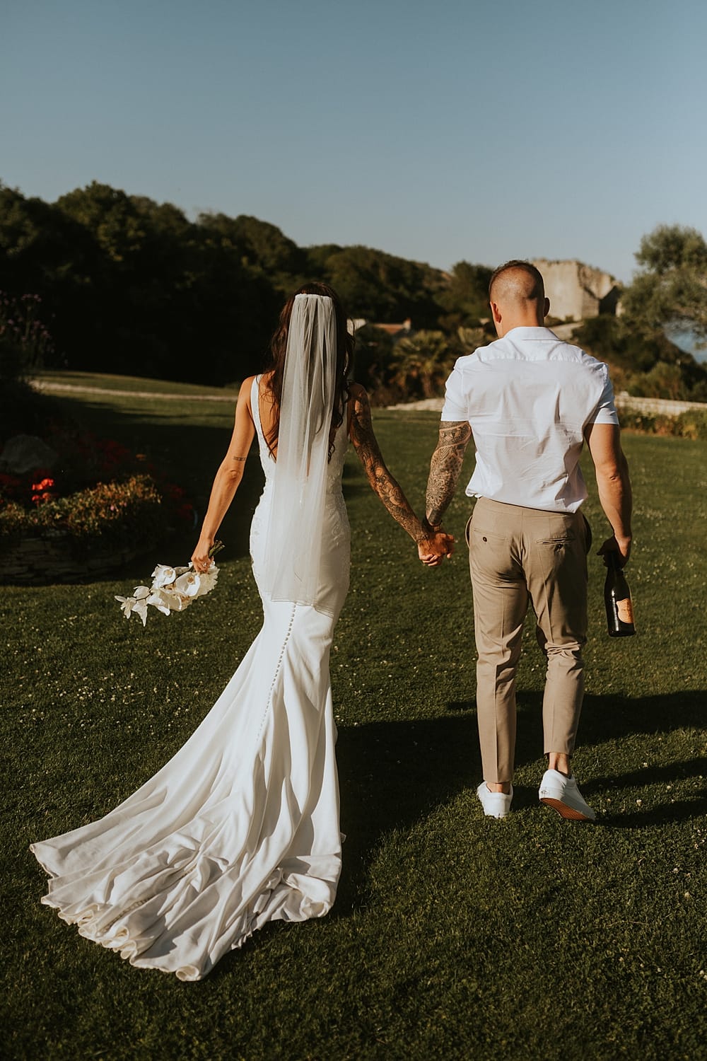 Image by <a class="text-p3" href="https://lauradeanphotography.com" target="_blank">Laura Dean Photography</a>.