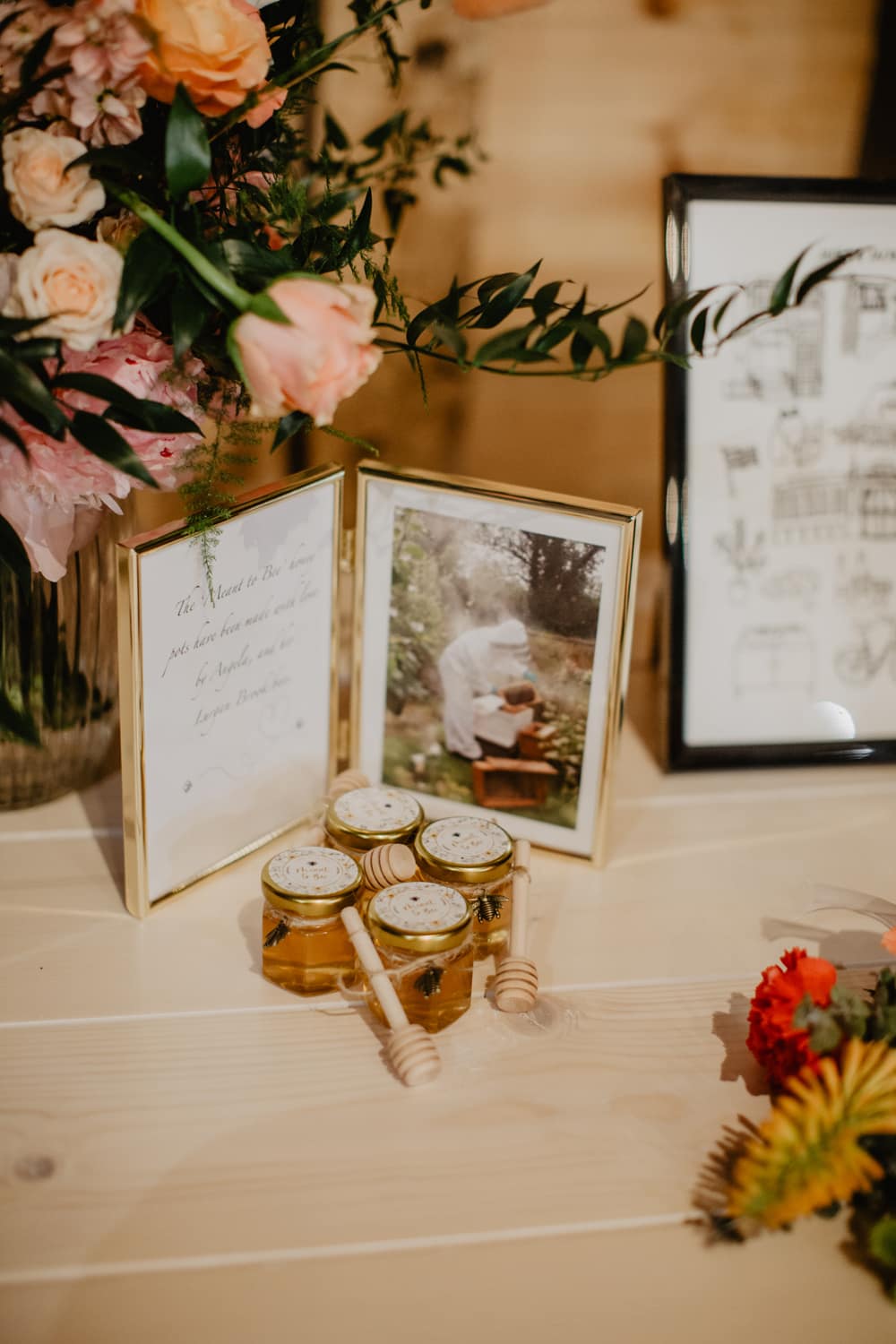 Image by <a class="text-p3" href="https://www.staceyanna.com" target="_blank">Stacey Anna Photography</a>.