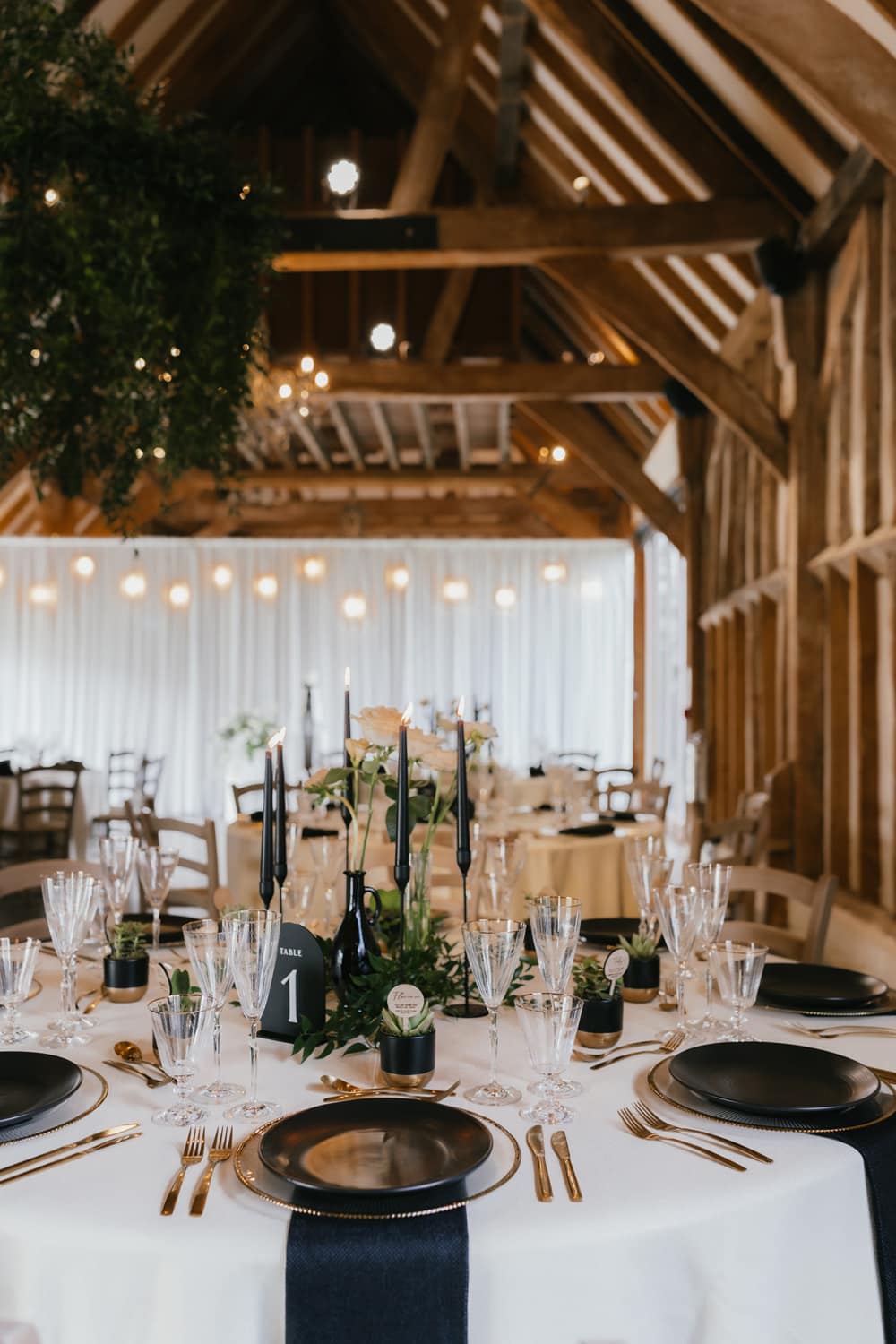 Image by <a class="text-p3" href="http://www.ruby-roux.com" target="_blank">Ruby Roux Photography</a>.