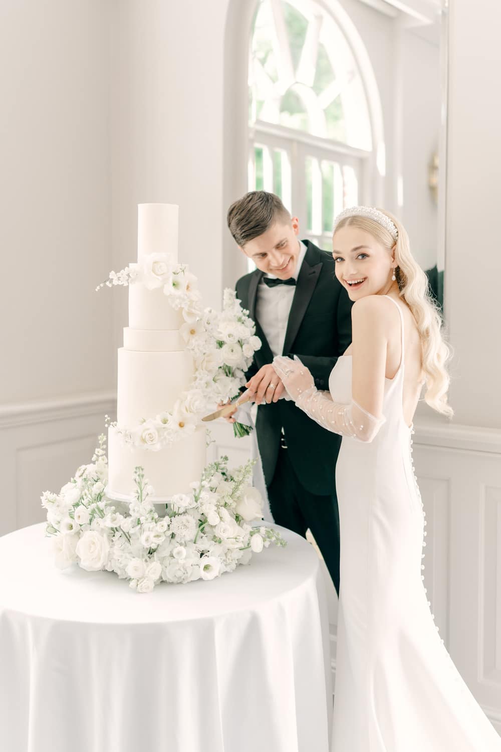 Image by <a class="text-p3" href="https://www.charlenewebbphotography.co.uk" target="_blank">Charlene Webb Photography</a>.