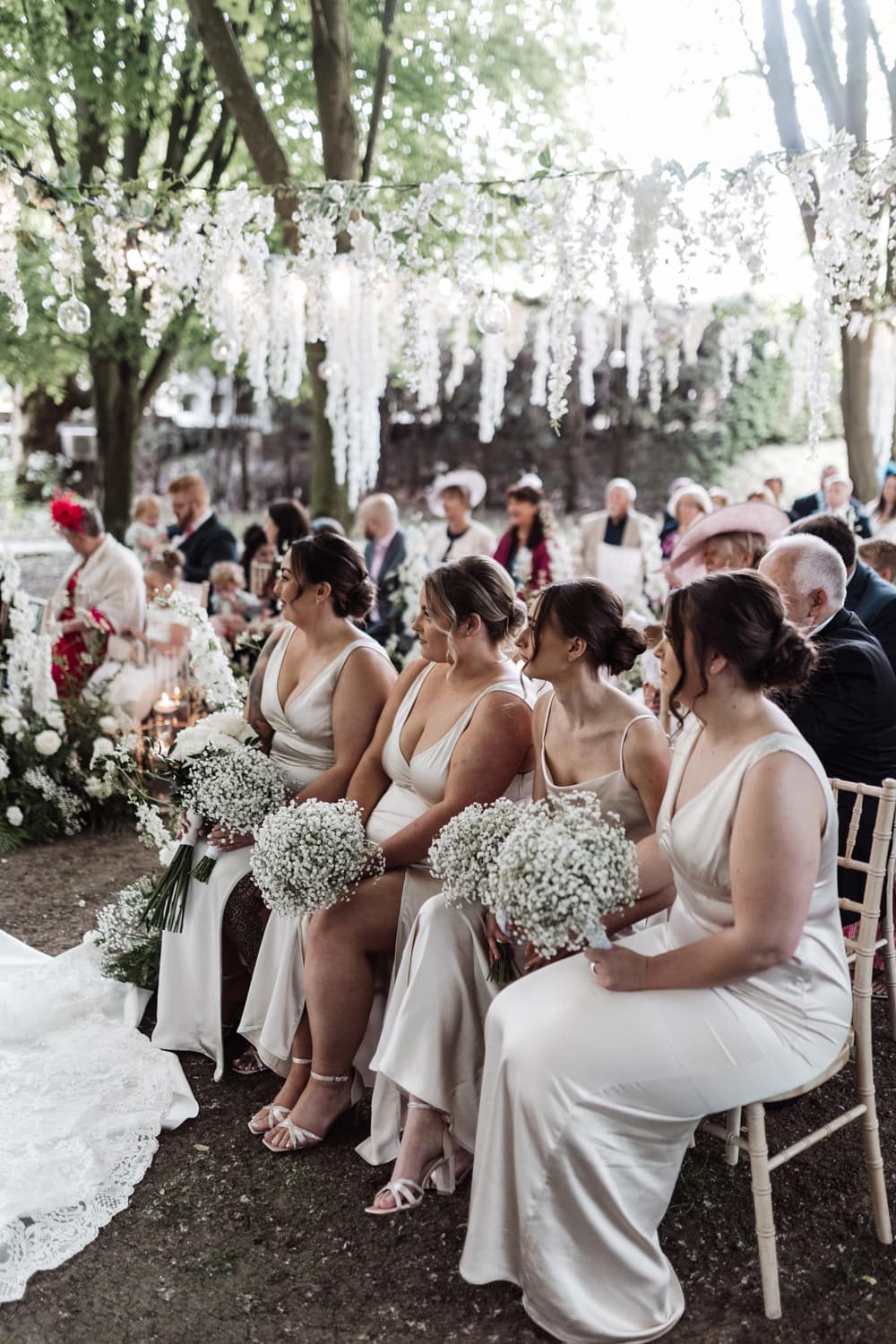 Image by <a class="text-p3" href="https://www.oliviaamyphotography.com" target="_blank">Olivia Amy Photography</a>.