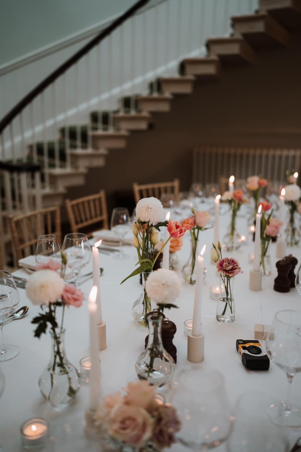 Image by <a class="text-p3" href="https://www.fayewildephotography.com" target="_blank">Faye Wilde Photography</a>.