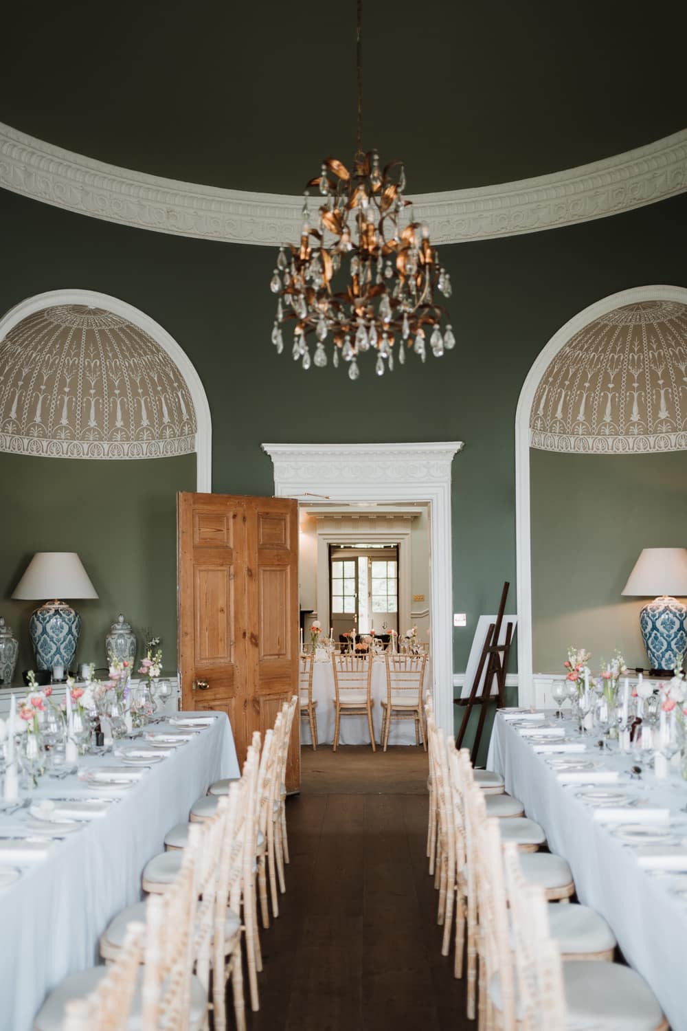 Image by <a class="text-p3" href="https://www.fayewildephotography.com" target="_blank">Faye Wilde Photography</a>.