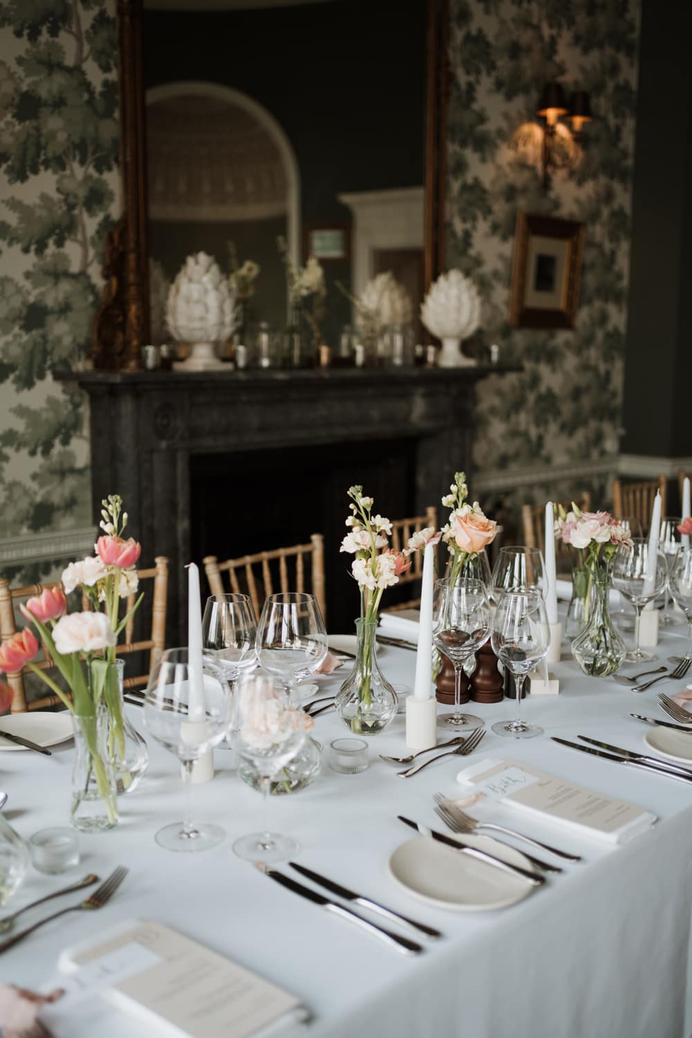 Image by <a class="text-p3" href="https://www.fayewildephotography.com" target="_blank">Faye Wilde Photography</a>.