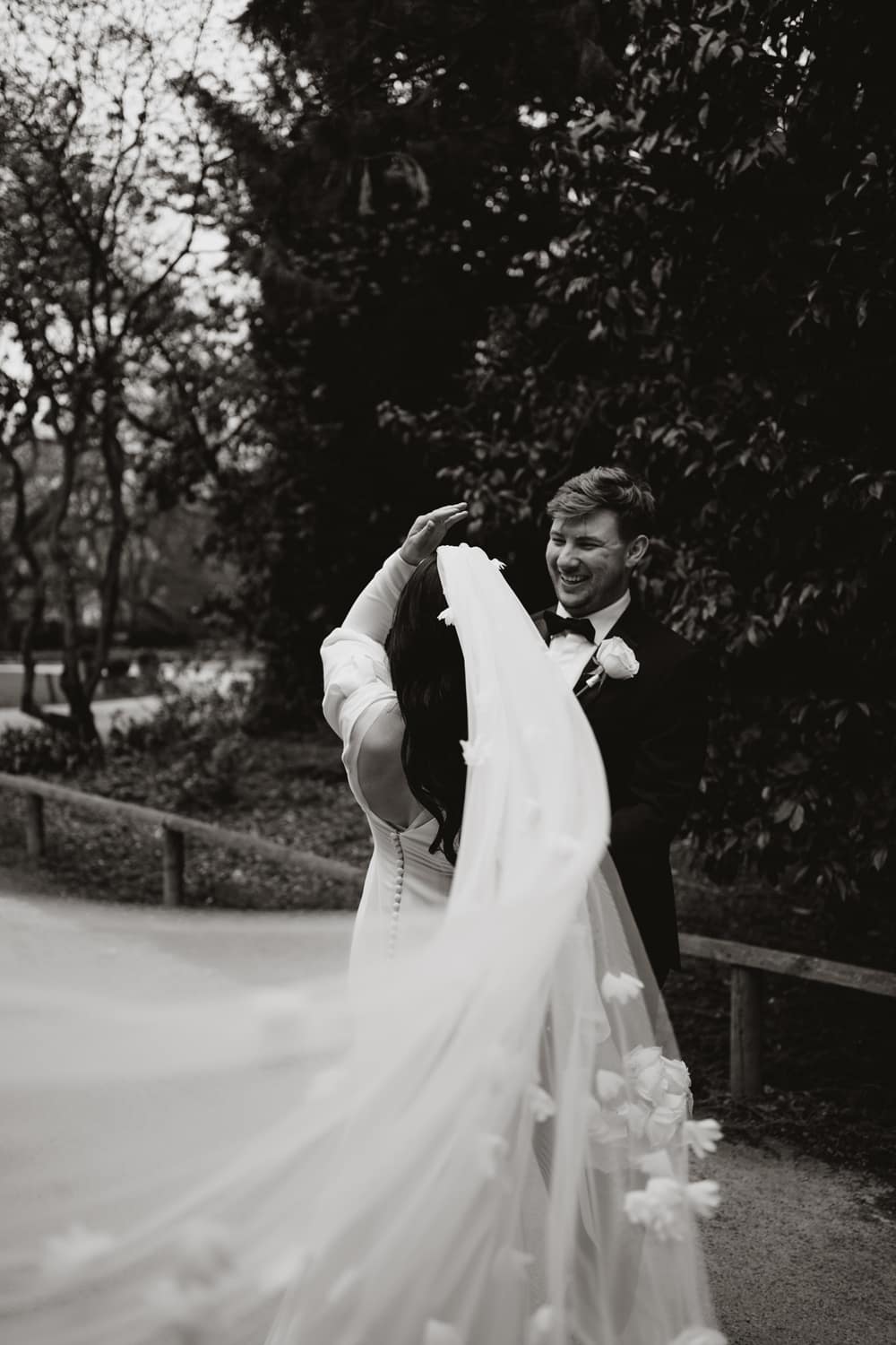 Image by <a class="text-p3" href="https://www.fayewildephotography.com" target="_blank">Faye Wilde Photography</a>.