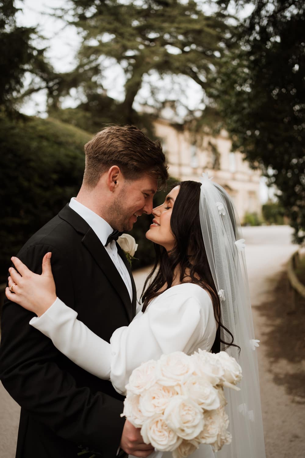 Image by <a class="text-p3" href="https://www.fayewildephotography.com" target="_blank">Faye Wilde Photography</a>.