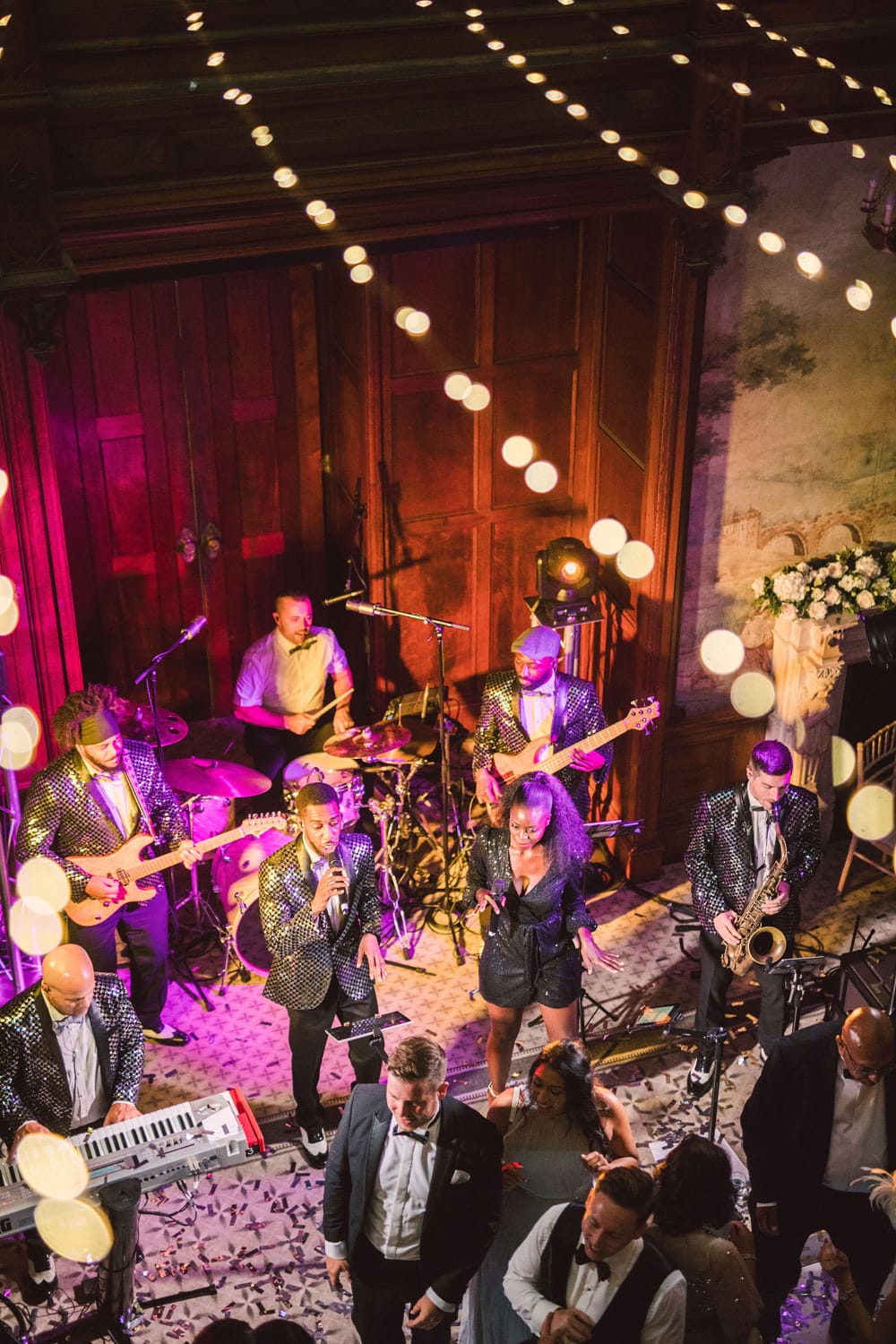 Image by <a class="text-p3" href="http://christinasarah.com" target="_blank">Christina Sarah Photography</a>.