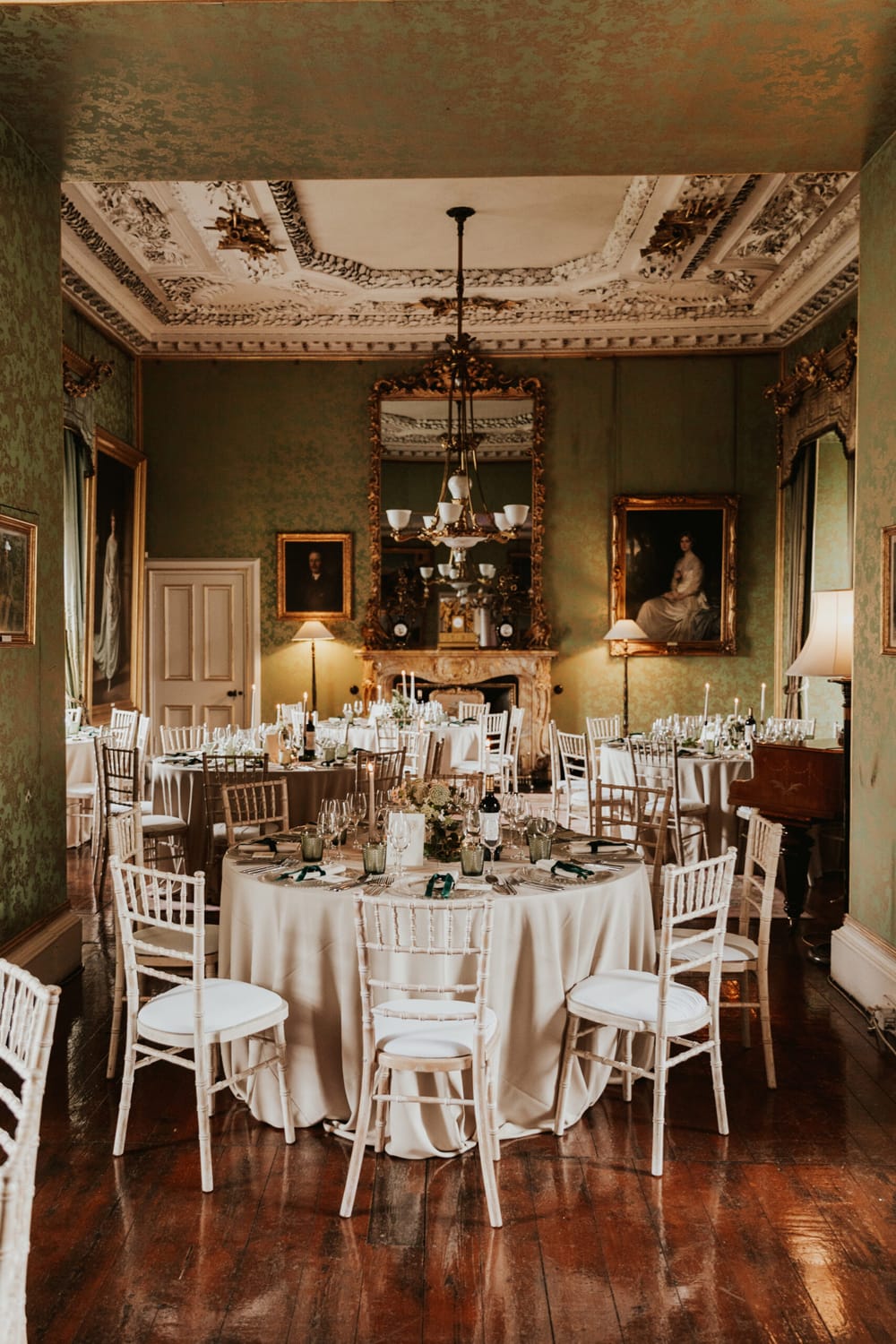 Image by <a class="text-p3" href="http://www.colinianross.com" target="_blank">Colin Ross Photography</a>.