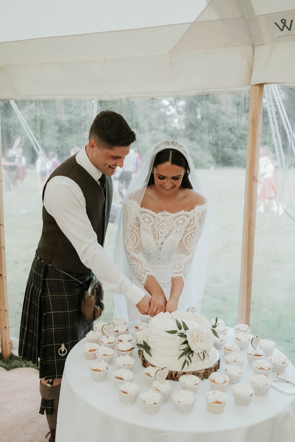 Image by <a class="text-p3" href="https://sophiealexandriaphotography.com" target="_blank">Sophie Alexandria Photography</a>.