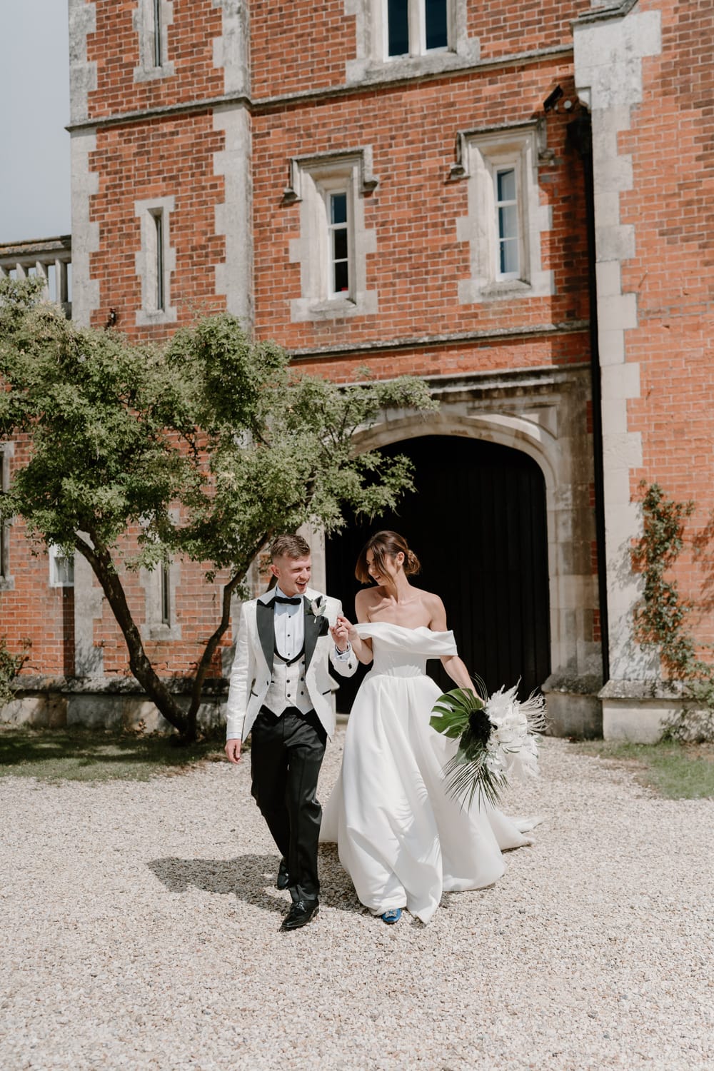 Image by <a class="text-p3" href="https://www.danilouisephotography.com/" target="_blank">Dani Louise Photography</a>.