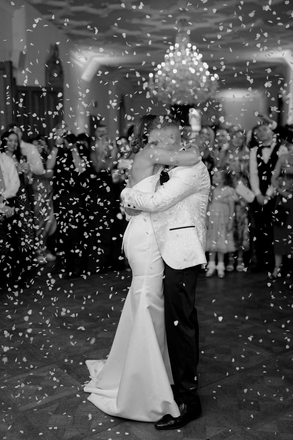 Image by <a class="text-p3" href="https://www.danilouisephotography.com/" target="_blank">Dani Louise Photography</a>.