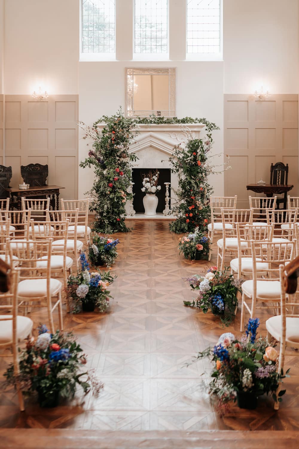 Image by <a class="text-p3" href="https://photographybycharli.com" target="_blank">Photography by Charli</a>.