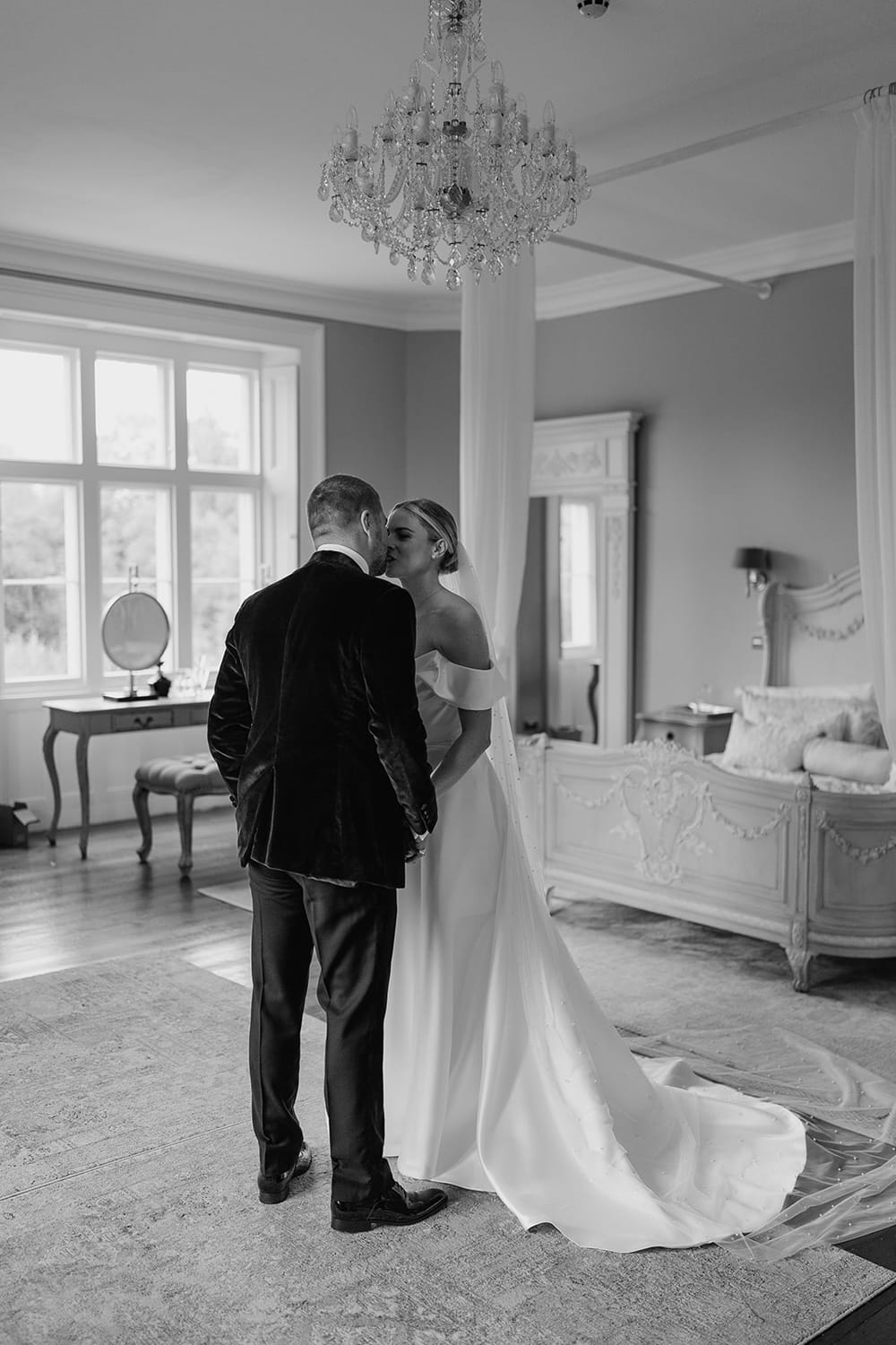 Image by <a class="text-p3" href="https://www.lucyhenzellphotography.co.uk" target="_blank">Lucy Henzell Photography</a>.