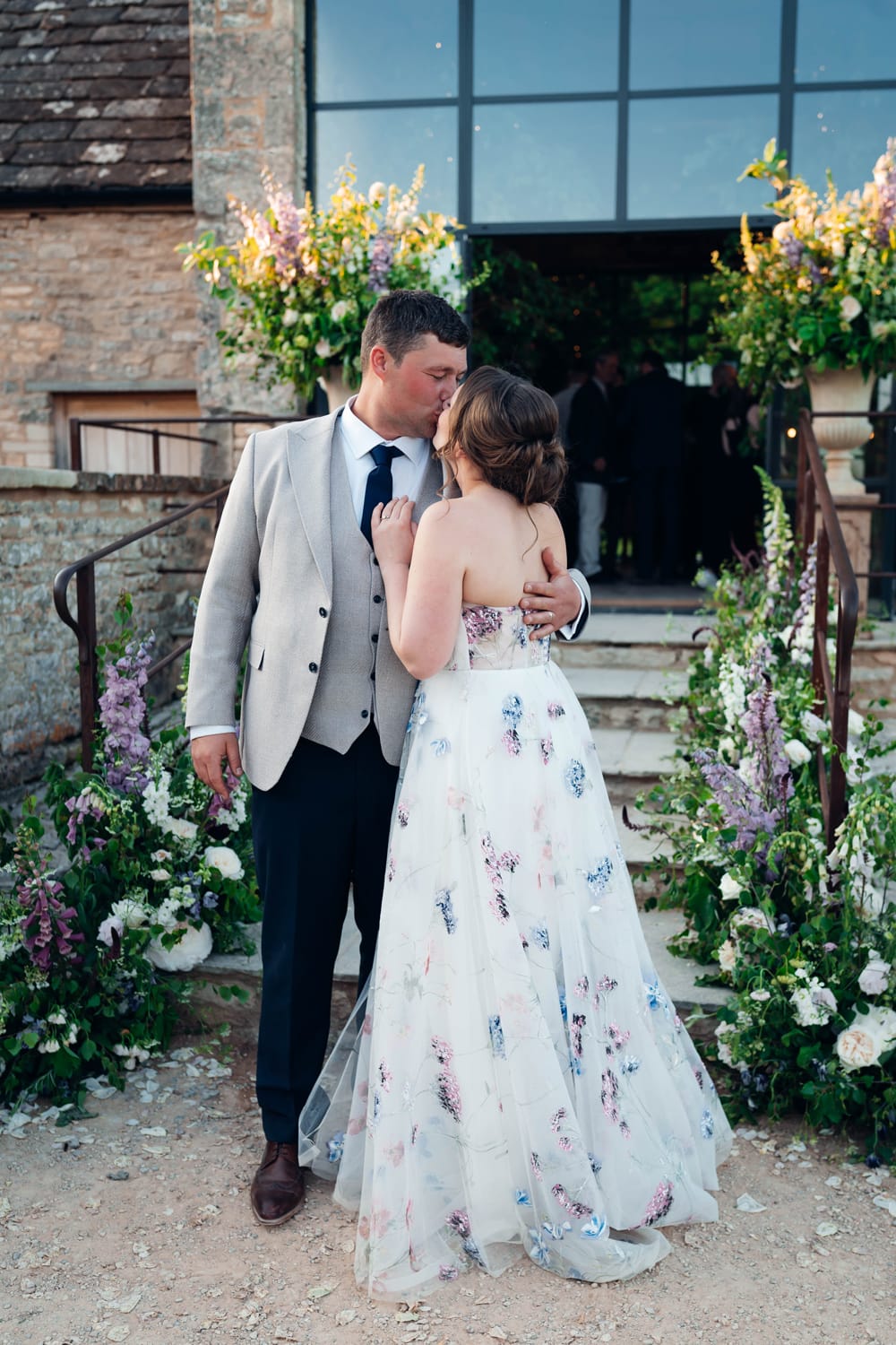 Image by <a class="text-p3" href="https://emilycollettphotography.com" target="_blank">Emily Collett Photography</a>.