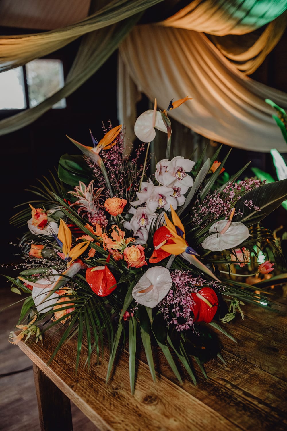 Image by <a class="text-p3" href="https://www.auroragrey.co.uk" target="_blank">Aurora Grey Photography</a>.