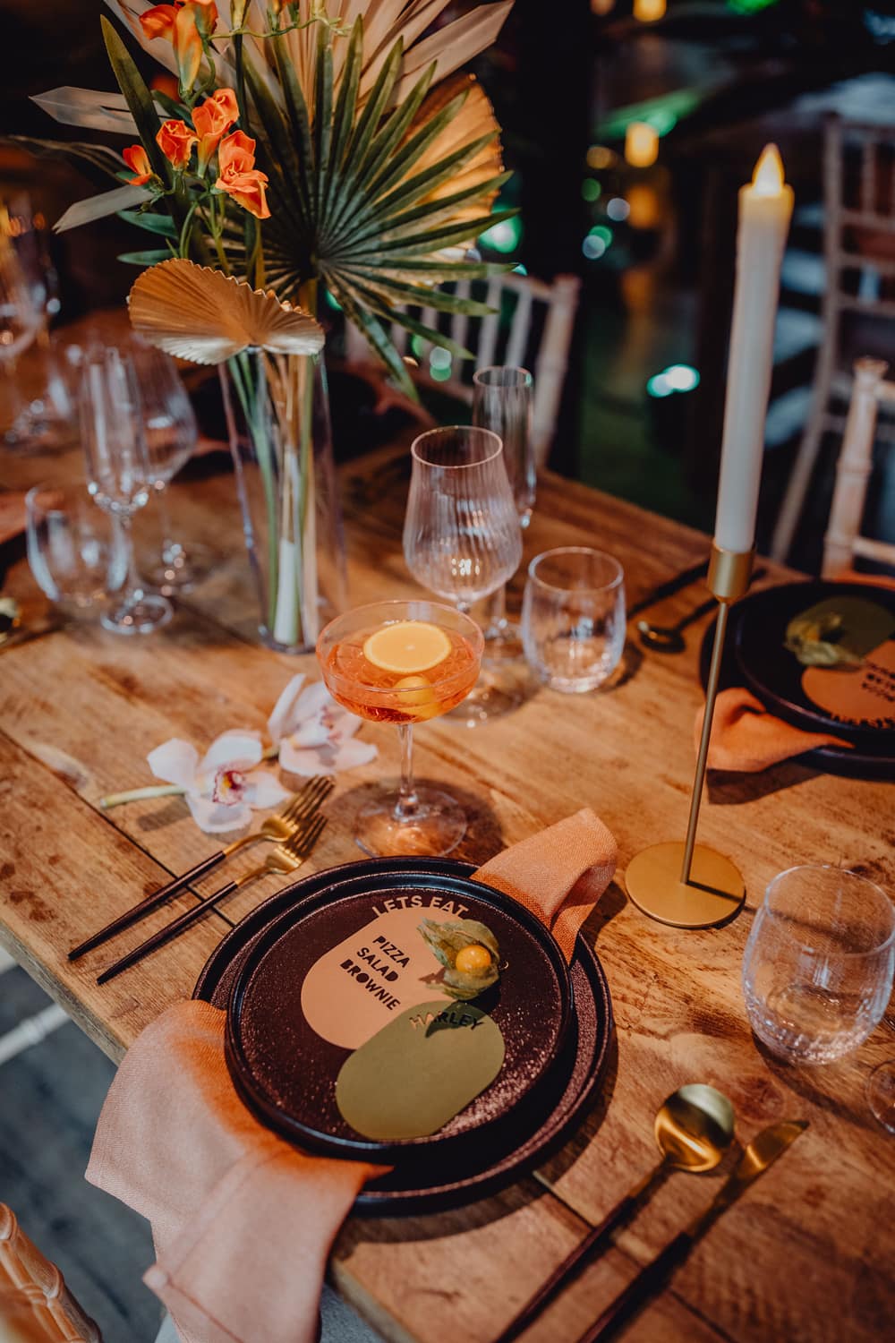 Image by <a class="text-p3" href="https://www.auroragrey.co.uk" target="_blank">Aurora Grey Photography</a>.