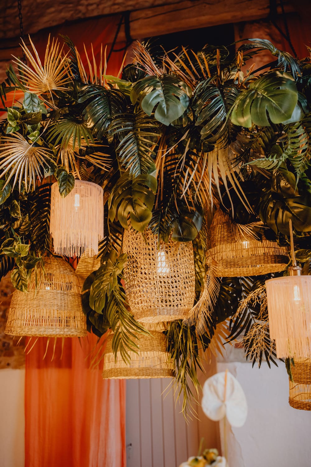 Image by <a class="text-p3" href="https://www.auroragrey.co.uk" target="_blank">Aurora Grey Photography</a>.