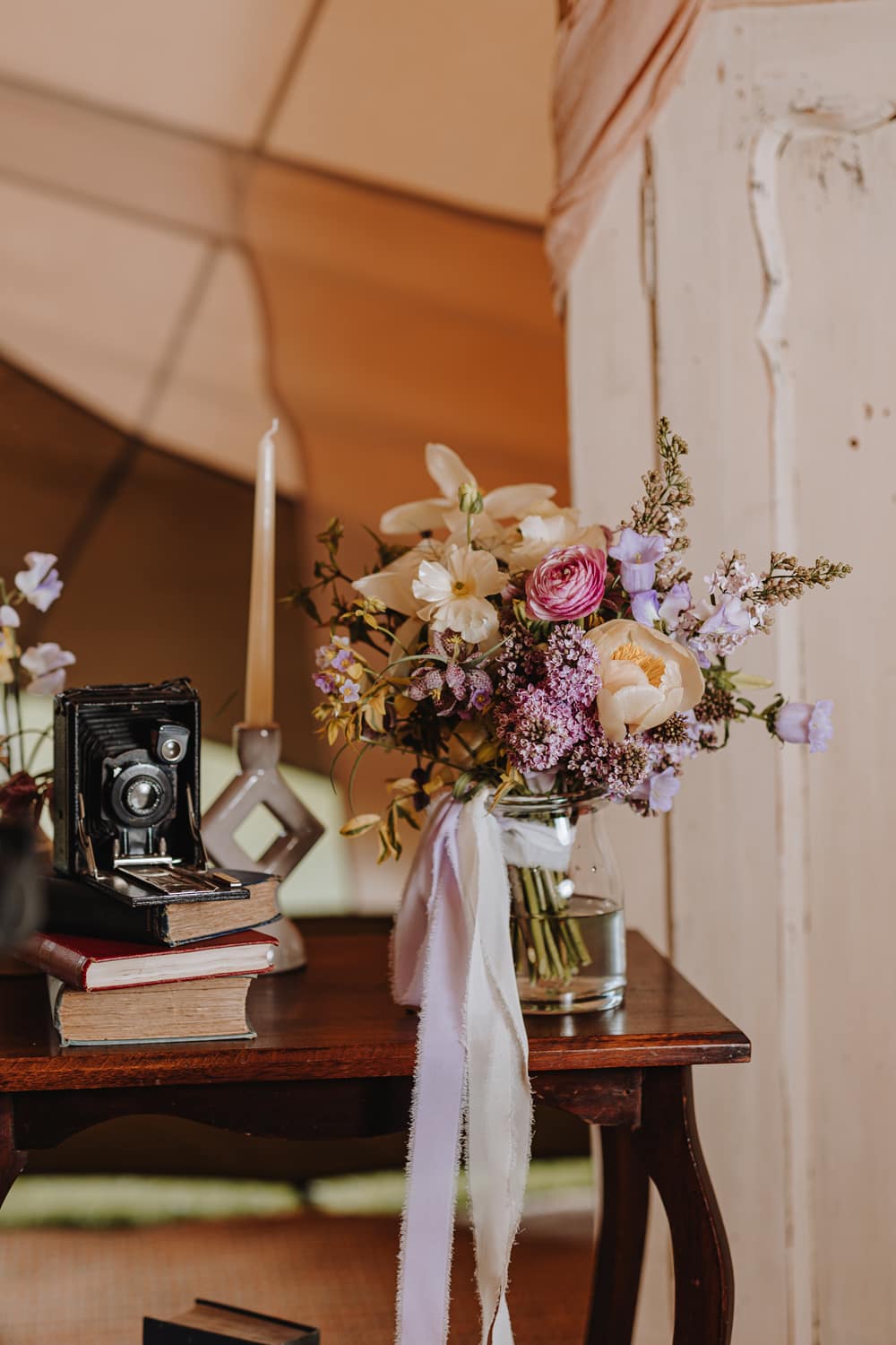 Image by <a class="text-p3" href="https://www.ivyhousephotography.co.uk" target="_blank">Ivyhouse Photography</a>.