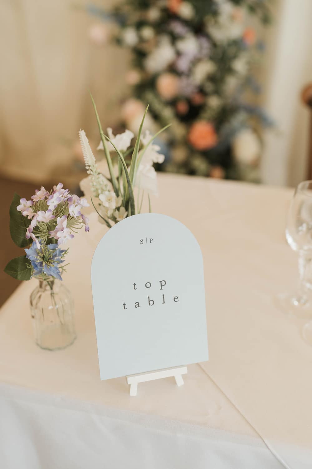 Image by <a class="text-p3" href="https://www.photographybyamielouise.com" target="_blank">Photography by Amie Louise</a>.