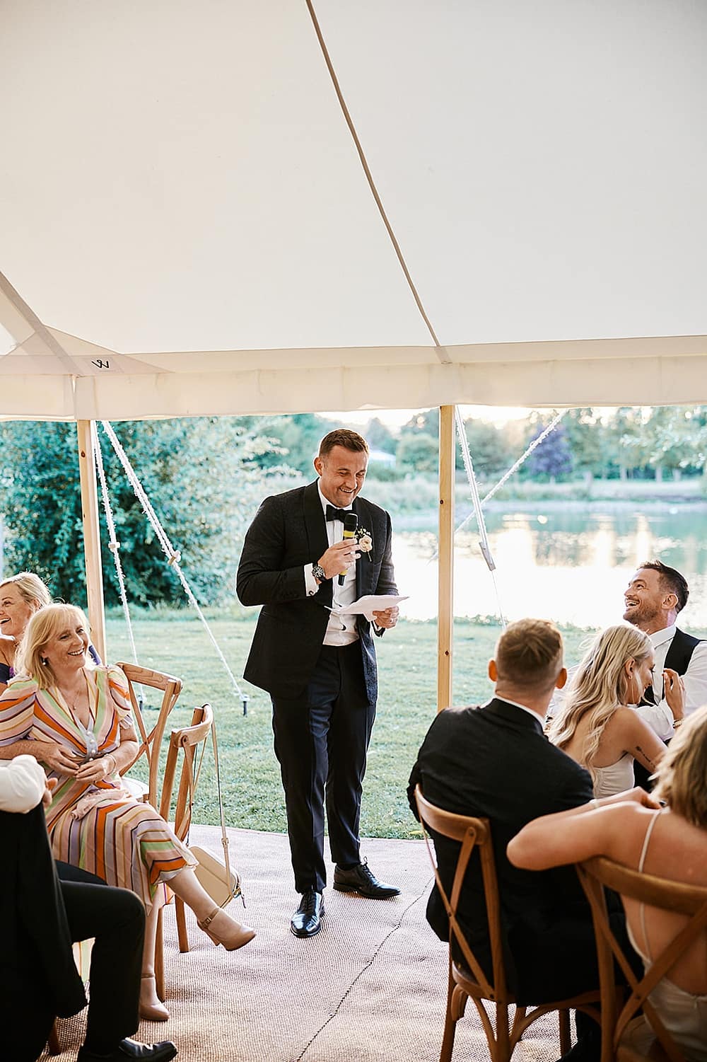 Image by <a class="text-p3" href="https://www.dearvincent.com" target="_blank">Dear Vincent</a>.