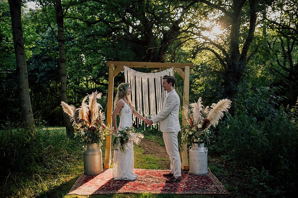 Image by <a class="text-p3" href="http://www.dearestlove.co.uk" target="_blank">Dearest Love Photography</a>.