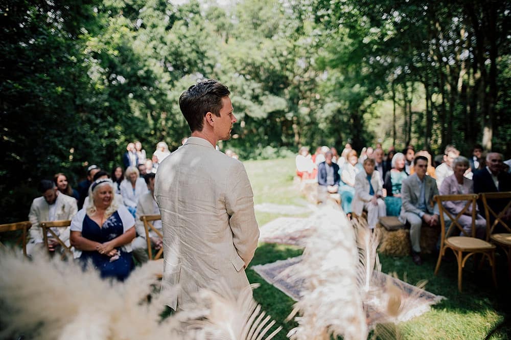 Image by <a class="text-p3" href="http://www.dearestlove.co.uk" target="_blank">Dearest Love Photography</a>.