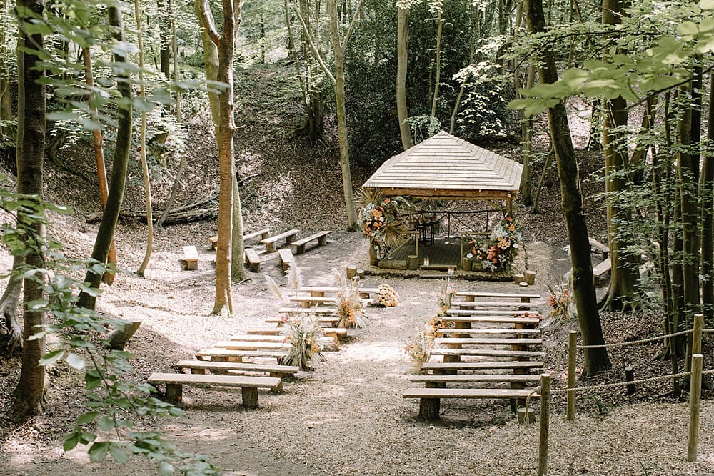 Image by <a class="text-p3" href="http://www.rebeccagoddardphotography.com" target="_blank">Rebecca Goddard Photography</a>.