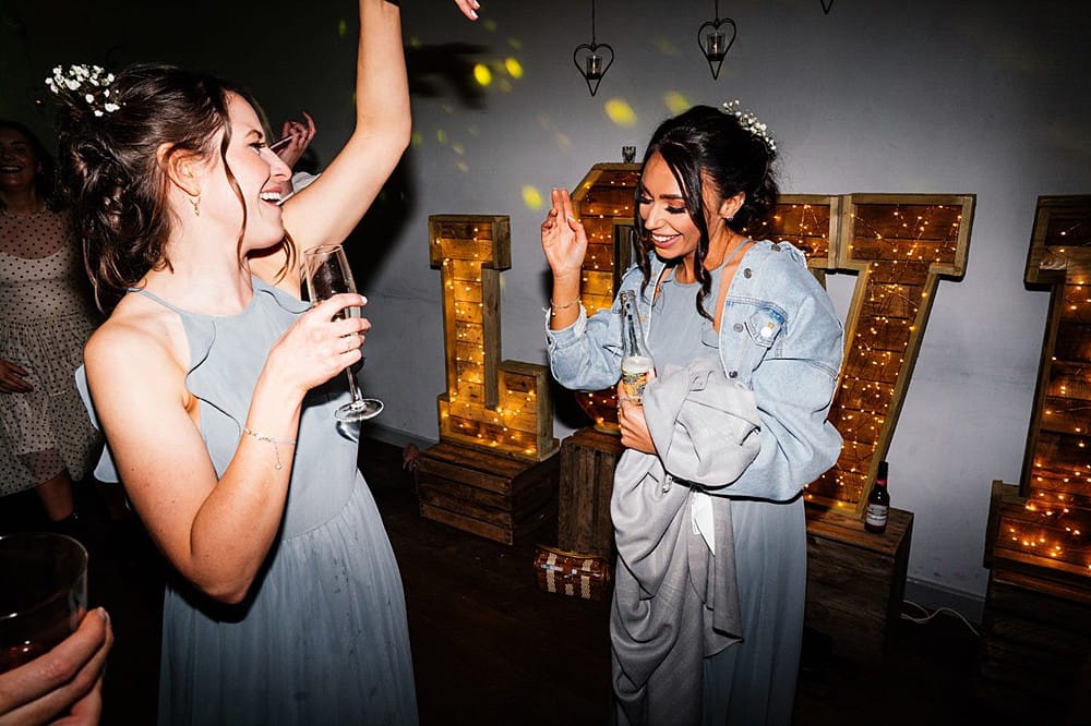 Image by <a class="text-p3" href="https://www.aaroncollettphotography.co.uk" target="_blank">Aaron Collett Photography</a>.