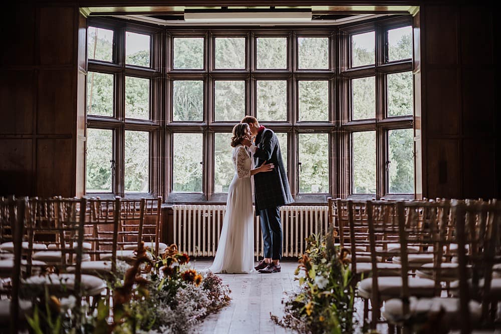 Image by <a class="text-p3" href="http://emmyloukelly.com" target="_blank">Vanitas Life</a>.