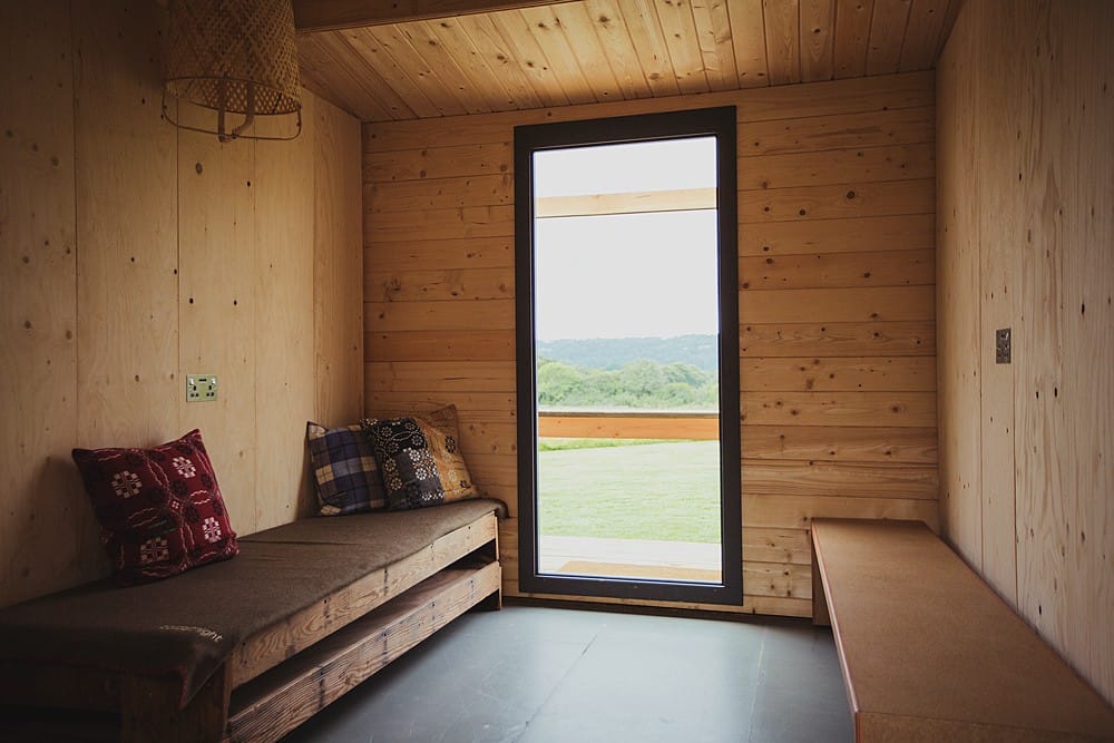 Image by <a class="text-p3" href="https://www.heatherbirniephotography.co.uk" target="_blank">Heather Birnie</a>.