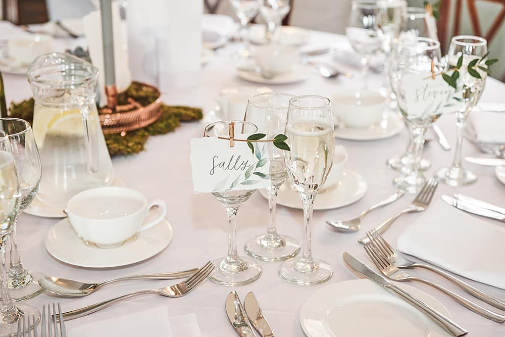 Image by <a class="text-p3" href="https://weddingsbysallyrose.com" target="_blank">Weddings by Sally Rose</a>.