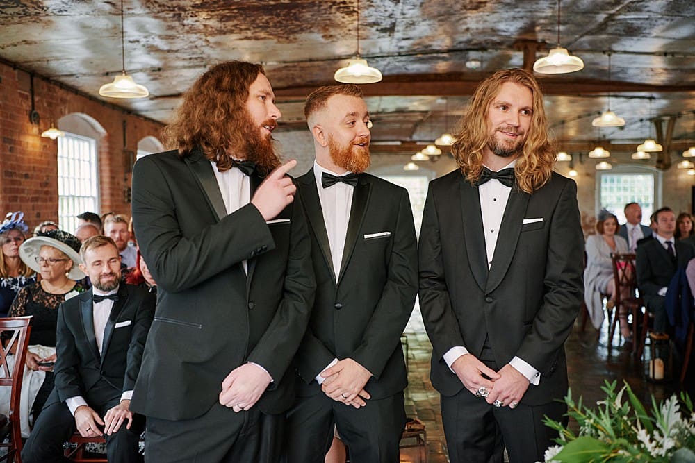 Image by <a class="text-p3" href="https://weddingsbysallyrose.com" target="_blank">Weddings by Sally Rose</a>.