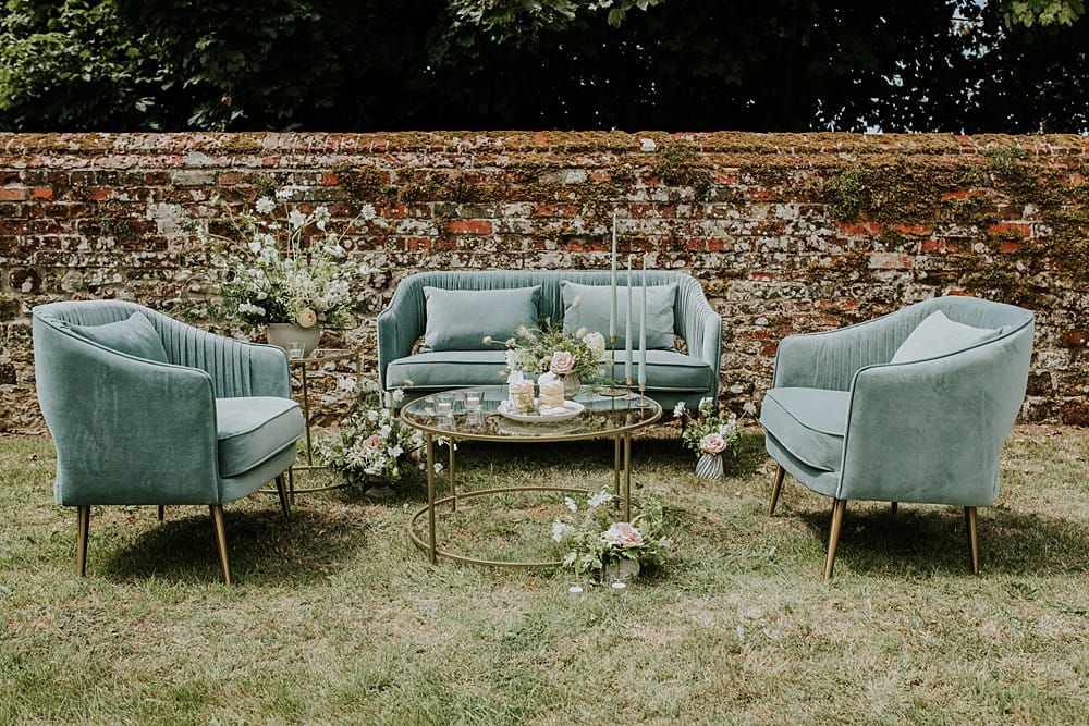 Image by <a class="text-p3" href="http://veronikaward.com" target="_blank">Veronika Ward Photography</a>.