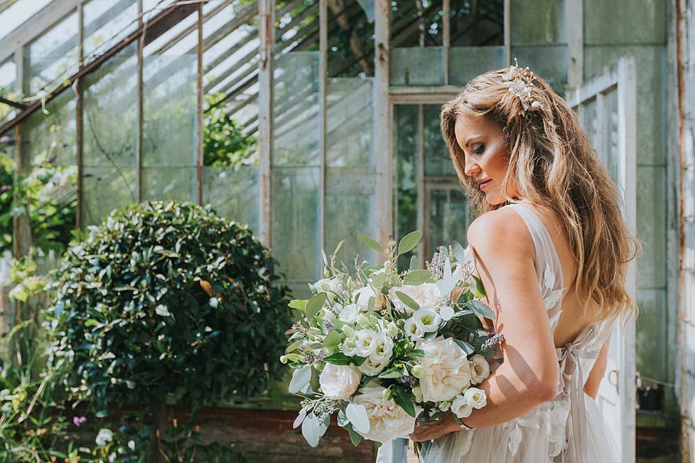 Image by <a class="text-p3" href="http://www.lauracalderwood.co.uk" target="_blank">Laura Calderwood Photography</a>.