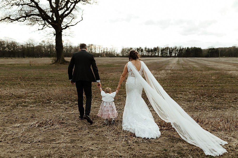 Image by <a class="text-p3" href="http://www.caitlinandjones.co.uk" target="_blank">Caitlin + Jones</a>.