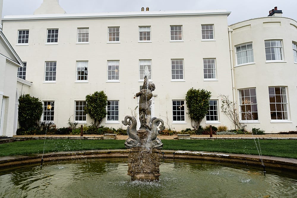 Image by <a class="text-p3" href="http://www.alextozeweddings.co.uk" target="_blank">Alex Toze Photography</a>.