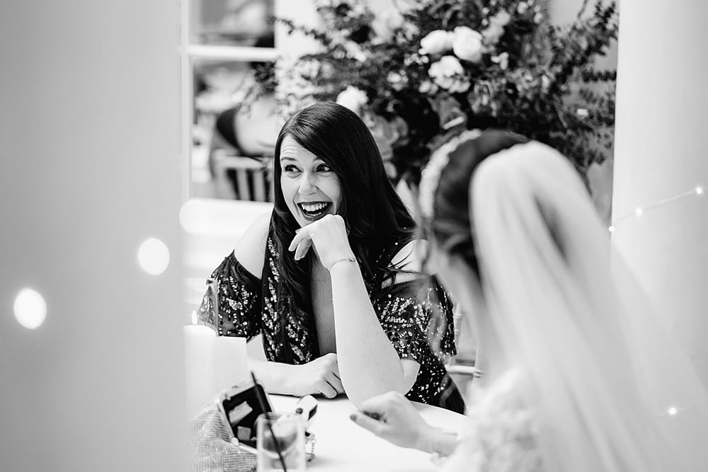 Image by <a class="text-p3" href="http://www.alextozeweddings.co.uk" target="_blank">Alex Toze Photography</a>.